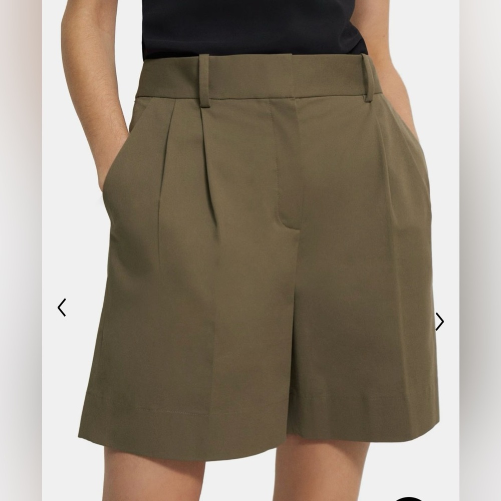THEORY Double Pleated Short in Soft Chino Size 4